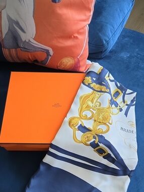 Authenthic Hermes Brides de Gala Silk Scarf With Box